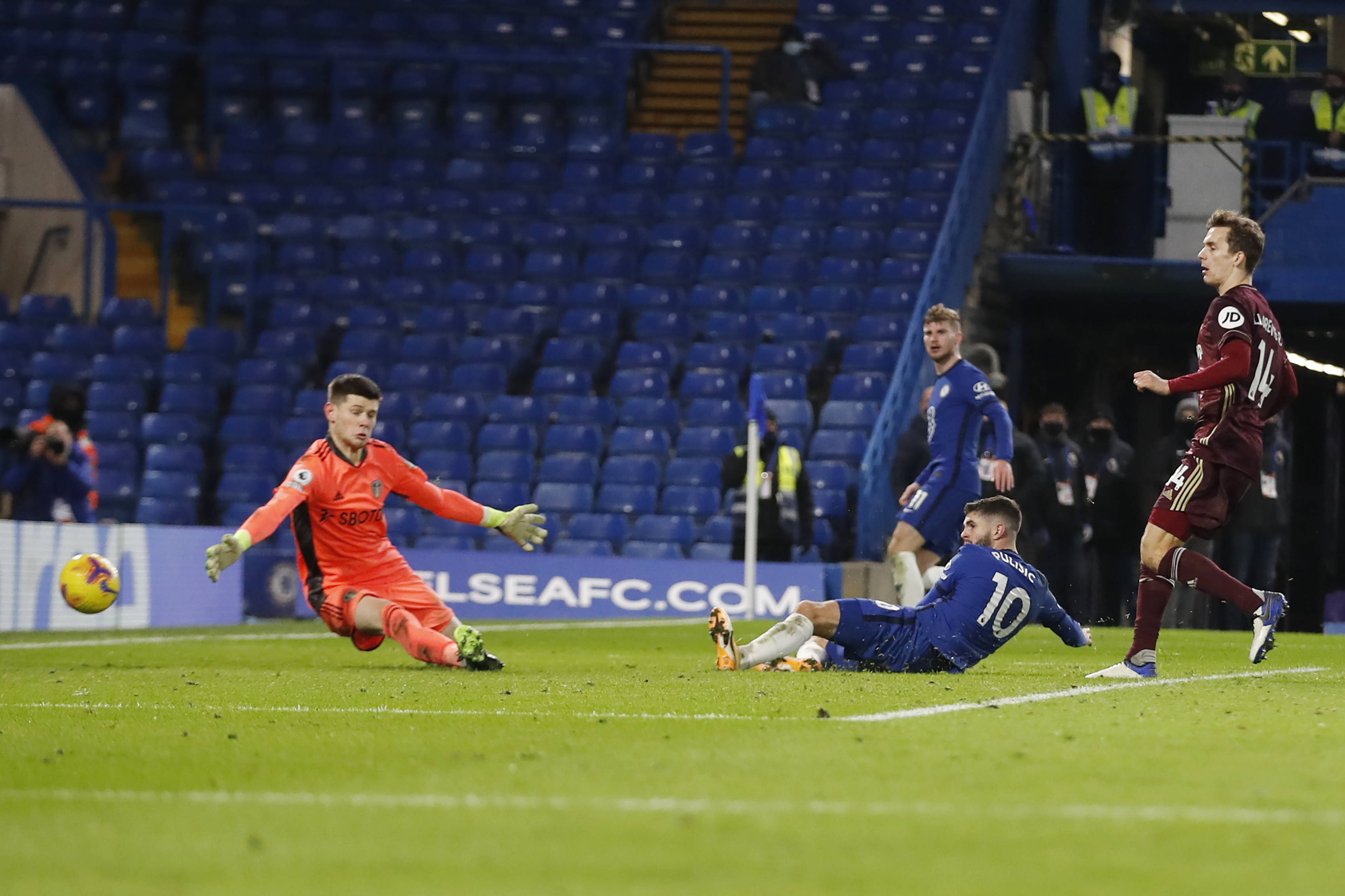 他详细追踪 他详细追踪