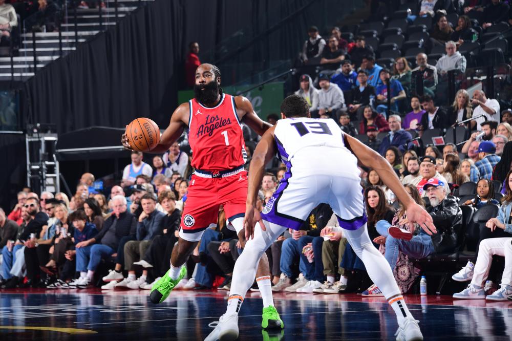 占据重要地 占据重要地